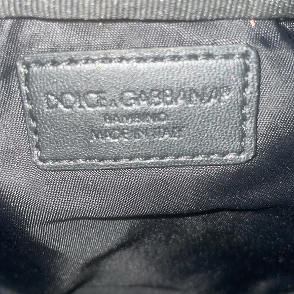 Color is black - Picture 2 of 3